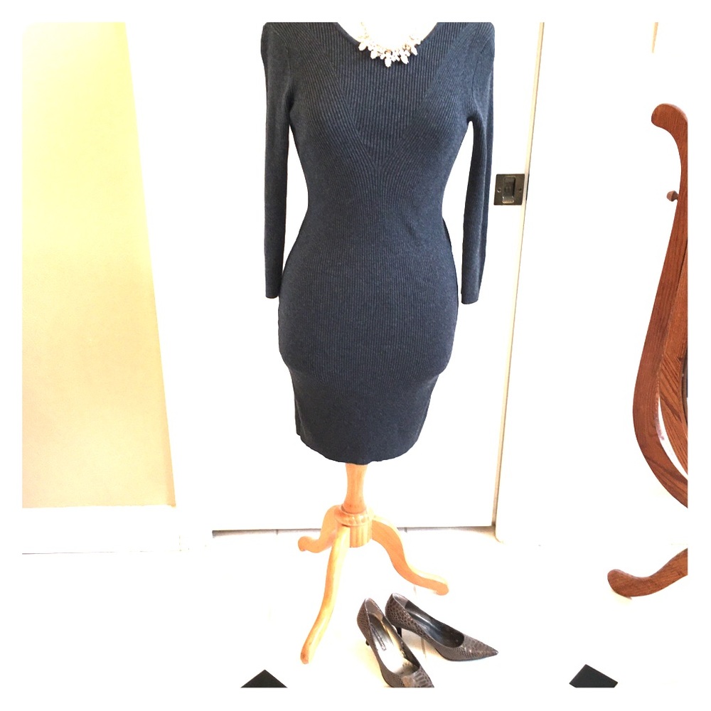 Figure flattering grey rib knit dress, M - Picture 1 of 5